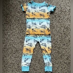 EUC Two Piece Dinosaur Pajama Set from Old Navy - Size 2T